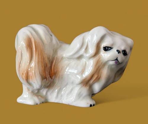 Vintage pekingese dog - pekingese, figurine