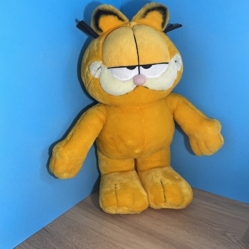 2001 garfield standing - 2001, plush
