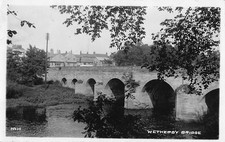 POSTCARD - YORKSHIRE - WETHERBY - THE BRIDGE - POSTED 1944