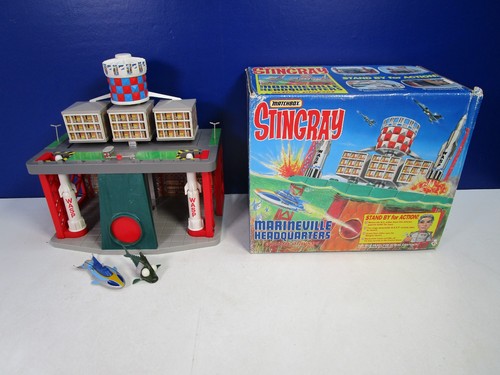 Complete vintage matchbox - complete,
