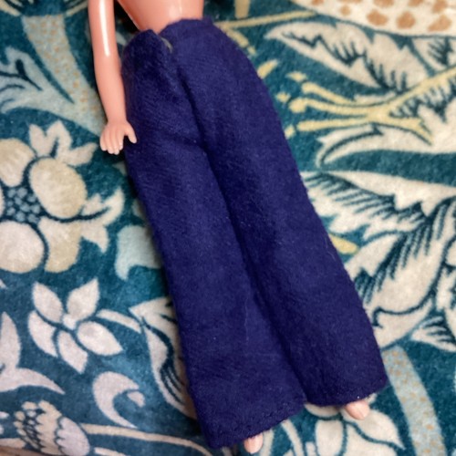 Vintage 1970s pippa doll dawn - doll/,