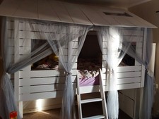 Noa + Nani White Christopher Tree House Bed,  Grey Sensory  Net + TV/Toy Shelf