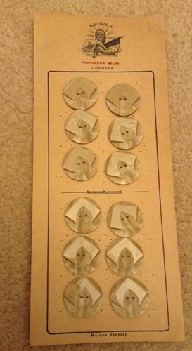 Vintage bakelite plastic - 12,