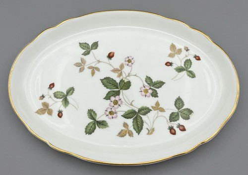 Wedgwood wild strawberry - strawberry, oval