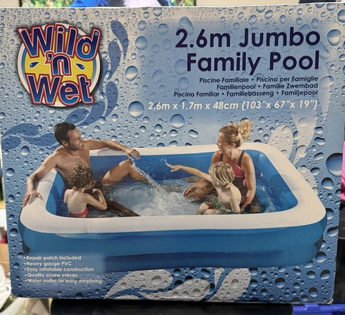 Wild wet pool - wet, ,