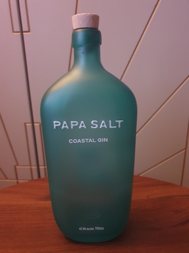 Empty gin bottle papa salt - gin, bottle.