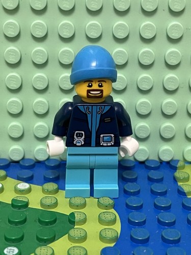 Lego minifigures city - lego,