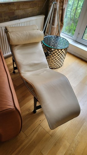Stunning corbusier lc4 - a,