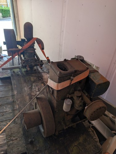Lister stationary engine - d,