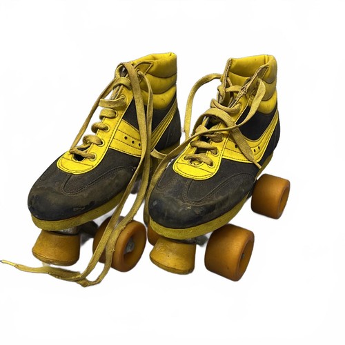 Vintage roller skates size - vintage,