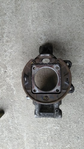 Maserati 4200 rear left hub - left,