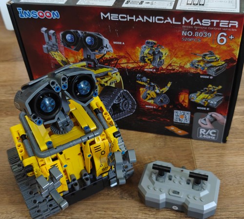Insoon wall e - wall-e, /