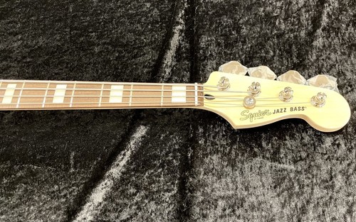 Squier affinity active jazz - active,