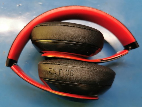 Beats studio damaged - studio, 3,