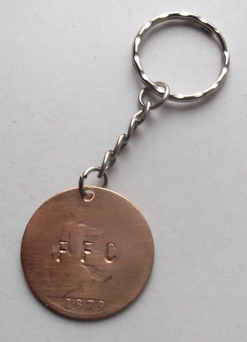 Fulham keyring 1879 penny - fulham,