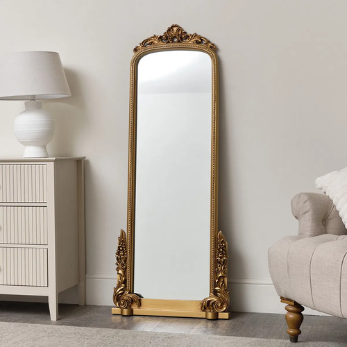 This large tall arch - large,
