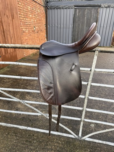Crewe saddlery dressage saddle - crewe,