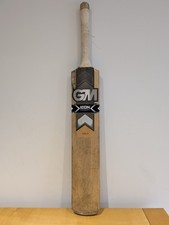 Gunn moore 101 icon - &, dxm