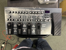 Boss ME-80 Multi-Effects