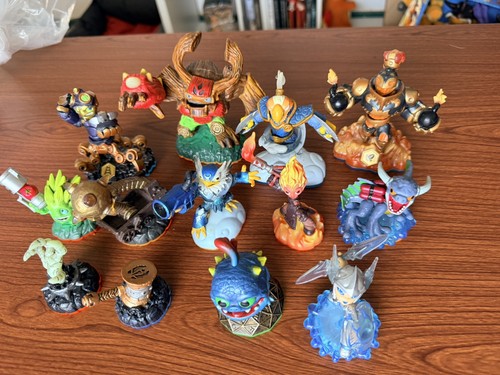 Skylanders figure bundle lot - bundle,