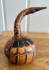 Vintage Hand Carved Painted Peruvian Gourd Seed Pod Bird Folk Art Figure 4.5”