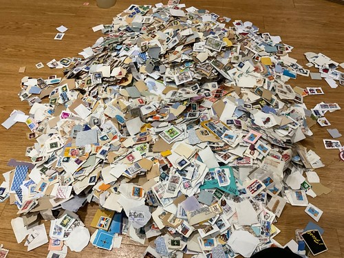 World stamps paper kiloware - stamps,