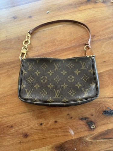 Louis vuitton pouchette - vuitton,