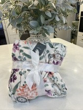 Cozee Home Velvetsoft Throw