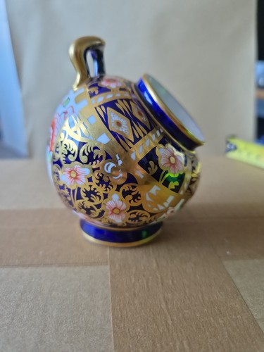 Royal crown derby miniature - royal,