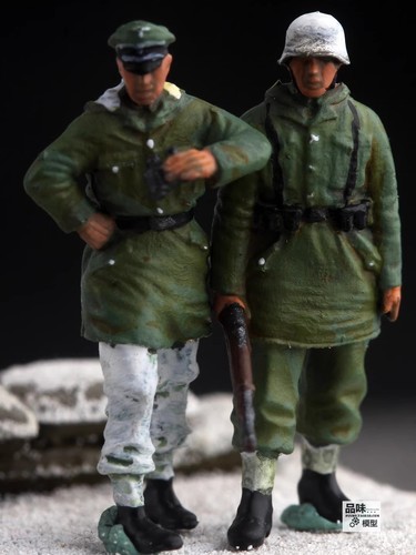 Painted 2pcs german army - 1/72,
