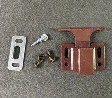ROADTREK CABINET LATCH