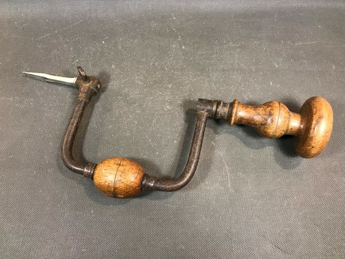 Old hand drill crankshaft - old,