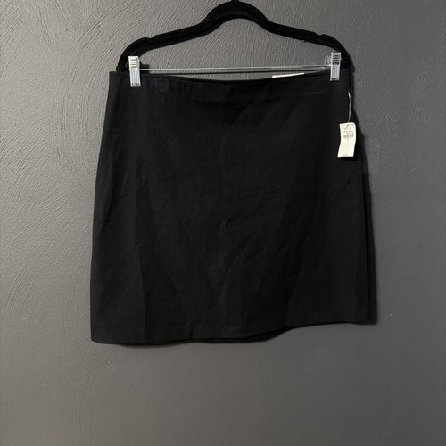 Old navy pixie black mini - old,