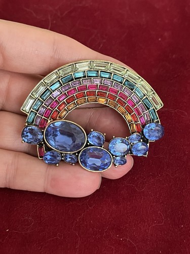 Large statement piece - statement,
