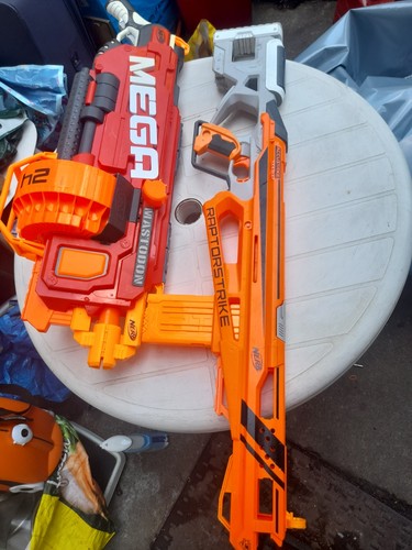 Nerf guns untested - (2),