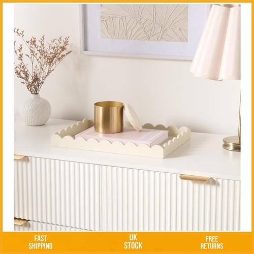 Elegant cream scallop - scallop, wooden