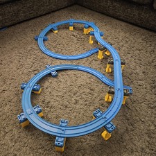 TOMY Trackmaster Thomas The