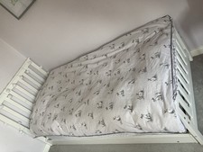 Single White Trundle Bed. Delivery Possible