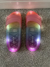 Next girl’s light-up sliders