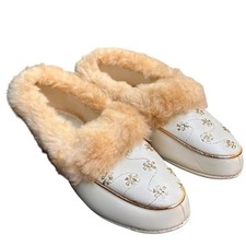 Vintage 1960s Cream Slippers