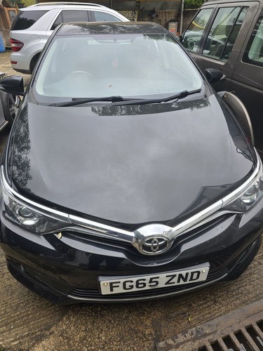 2015 toyota auris diesel - 2015,