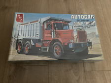 W270 AMT Model Kit T817 - Autocar DC9964B Dump Truck - 1/25 - Sealed