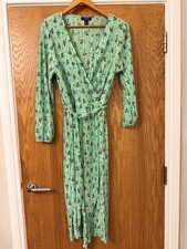 New Look Curves Green Floral