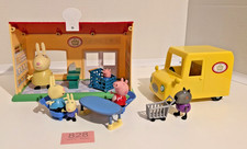 Peppa Pig Toys Playset Supermarket, Van Figures  & Accessories 828