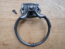 CAST IRON VINTAGE ROUND TOWEL