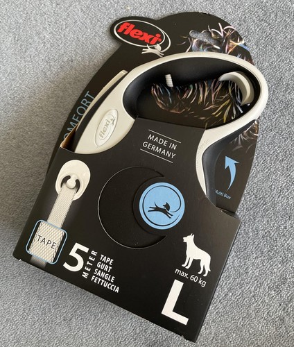 Black white flexi new - /,