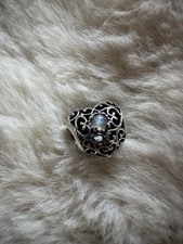 Pandora June Signature Heart