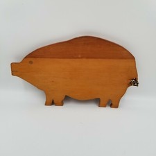 Primitive Pig Wooden Cutting