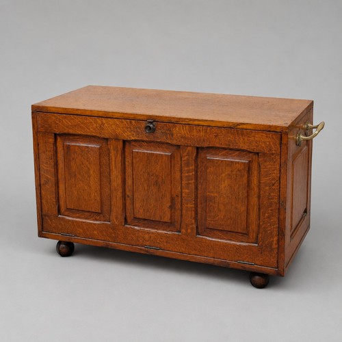 Vintage storage chest - vintage, blanket
