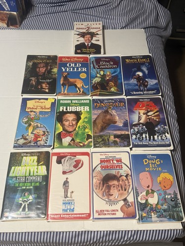 Lot clamshell disney - disney, vhs